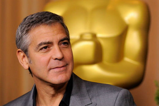 Джордж Клуни храни бездомници