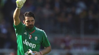 УЕФА наказа Джанлуиджи Буфон за три мача от европейските клубни