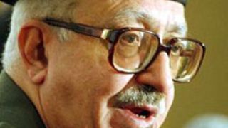 Присъдата на Тарик Азис смекчена