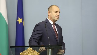 Президентът на България Румен Радев изказа своите съболезнования след кончината на