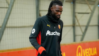 Само преди няколко дни Ланс се възползва от клауза в