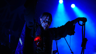 Адът погълна зала Христо Ботев