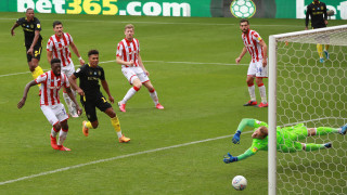 Стоук Сити победи Брентфорд с 1 0 в мач от 45 ия