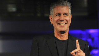 През 2005 г компанията на Дарън Стар създателят на