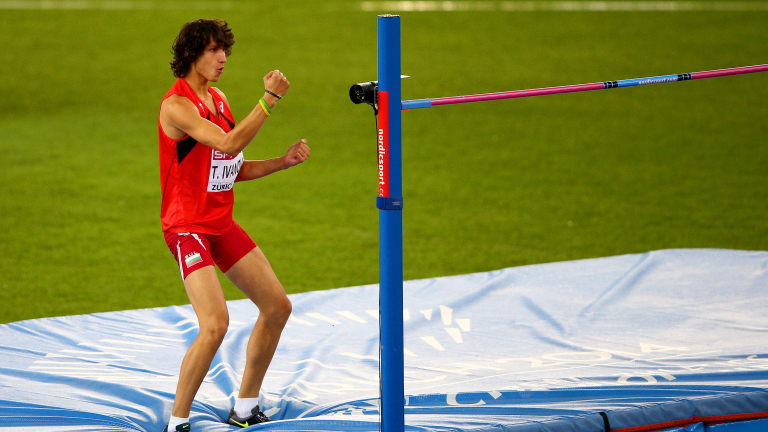 Тихомир Иванов се класира за финала на скок височина