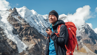 Връх Еверест е най посещаваният от всички алпинисти ентусиасти и професионалисти