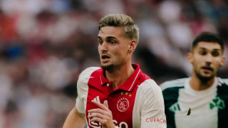 Нидерландският гранд Аякс Амстердам си осигури по изключително драматичен начин