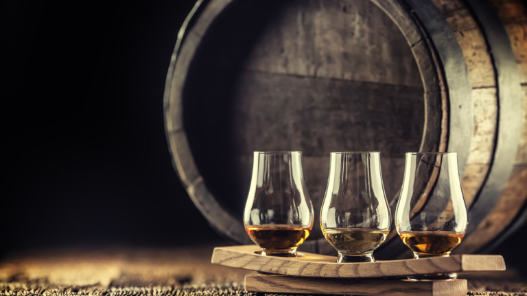 Износът на храни и напитки във Великобритания загуби 2 милиарда лири, но уискито е в подем