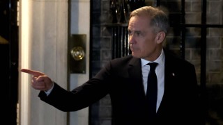 Президентът на САЩ Доналд Тръмп разговаря по телефона с канадския