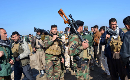 Кюрдите в Сирия с операция за превземане на столицата на „Ислямска държава”