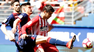 Късен гол спаси Атлетико от издънка в Ейбар
