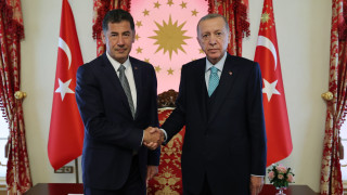 Синан Оган  останалият на трето място кандидат на турските избори подкрепи