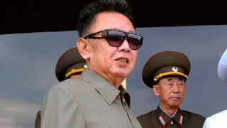Британец закъса с жените заради прилика с Ким Чен Ир 