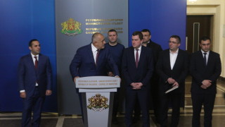 Кметът на Перник хвали действията на Борисов, обаче надолу по веригата...