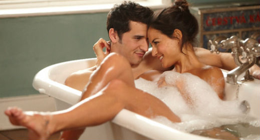 Сексът във ваната разнообразява интимността