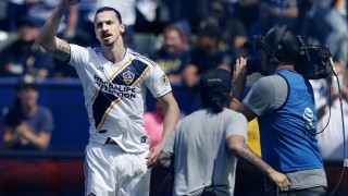 Нападателят Златан Ибрахимович не пропусна да се изтъкна пред