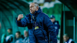 Старши треньорът на Левски Станимир Стоилов не е останал никак