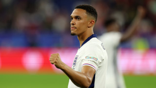 Трент Александър Арнолд официално напусна Ливърпул за да се присъедини като