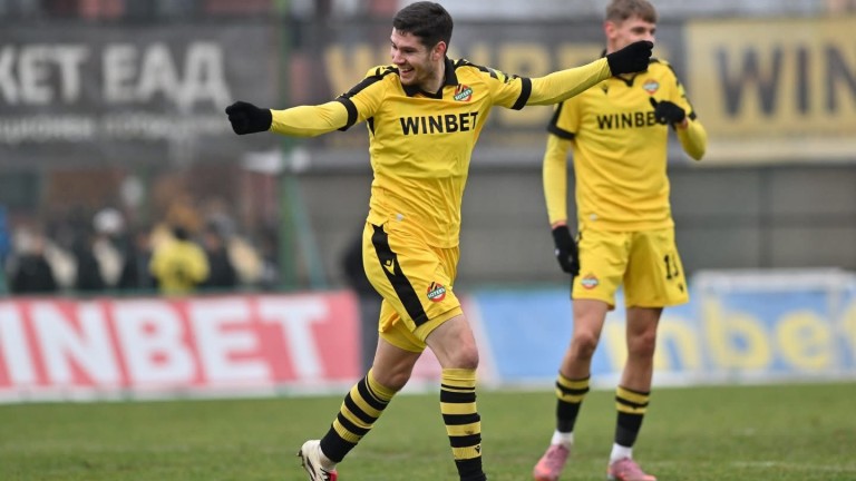 Ботев Пловдив предложи договор на желан от ЦСКА