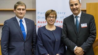 Зам председателят на ГЕРБ Цветан Цветанов бе избран за постоянен представител