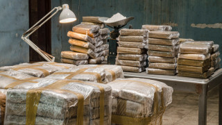 Испанската полиция иззе 30 тона кокаин от кораб край Канарските