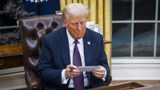 Темата за преговори и дори за директна среща между Доналд