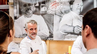 Йожени Бразие така и не завършва основно училище и е