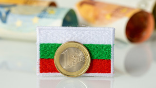 Няма пречка пред България да приеме еврото от 1 януари