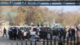 Десетки избити и ранени при експлозия в ритуална зала в Кабул