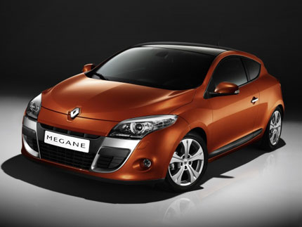 Renault пуска новата "резачка" Megane GT220 