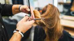 Наистина ли косата расте по-бързо, когато я подстригваме