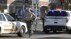Полицията в Лос Анджелис уби тийнейджърка, докато стреля по заподозрян мъж