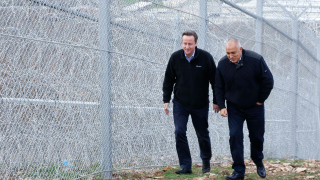 Камерън хвали оградата ни по турската граница