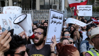 Протестиращите в Ливан прибегнаха до нова тактика в антиправителствените демонстрации които