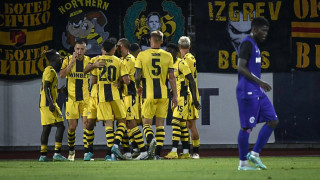 Треньорът на Ботев Пловдив Душан Керкез определи група от 23 ма