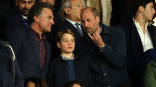 Докато баща му крал Чарлз е в Италия където отбеляза