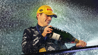 Четирикратният световен шампион Макс Верстапен с Ред Бул постигна категорична победа