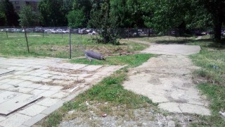 Собственик на земя в столичния "Младост-1" се оплаква от вандализъм