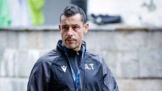 Новият старши треньор на ЦСКА Александър Томаш е подписал договор