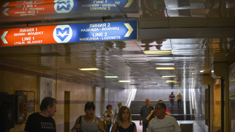 България е предала на Турция още 9 политически бегълци; София преговаря за европари за третата линия на метрото