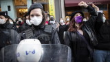  1000 дами на митинг в Истанбул против убийствата над нежния пол 