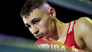 Викторио Илиев отпадна от Световното първенство по бокс което се