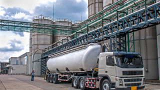 България може да спре износа на горива от "Лукойл"
