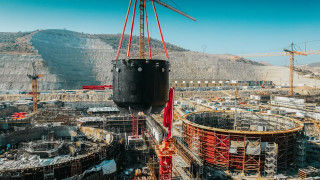 Руският енергиен монополист в ядрената сфера Росатом преговаря за продажбата