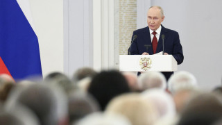 Руският президент Владимир Путин се опитва да милитаризира руското общество