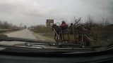 Един загина, а двама пострадаха при катастрофа с каруца в Сливенско