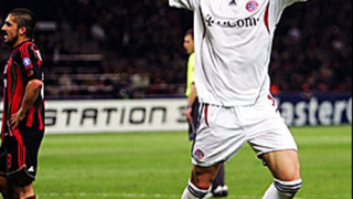 Селтик извади оферта за Даниел ван Буйтен