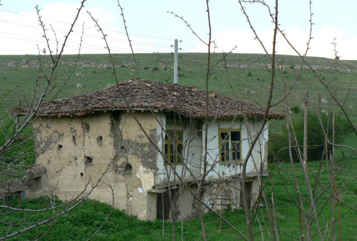 Британци и руснаци пълнят добричките села