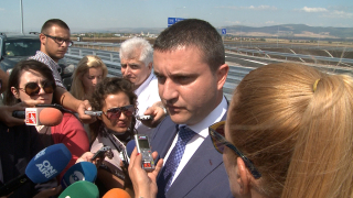 Имаме достатъчно пари от самия бюджет и няма да се