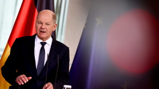 Германският канцлер Олаф Шолц заяви че възнамерява да се свърже